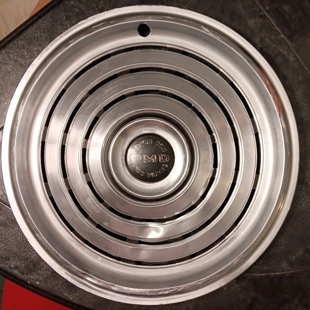 Vintage 15" 1968 Pontiac PMD Hubcap
